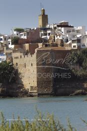 Image du Maroc Professionnelle de  La kasbah des Oudaïas de Rabat est une magnifique petite forteresse surplombant l'embouchure du fleuve Bouregreg érigée par les Almoravides pour lutter contre les tribus Berghouatas, elle séduit par sa quiétude et sa lumière.  Jeudi 6 Octobre 2011. (Photo / Abdeljalil Bounhar)
